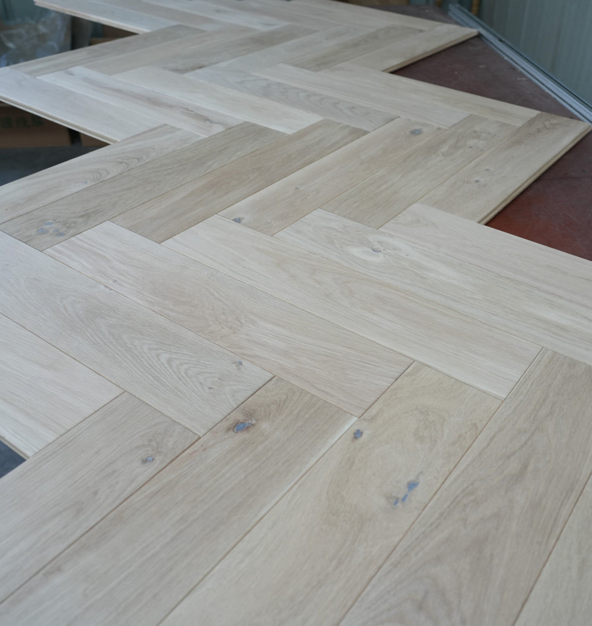 Stavparket i massiv eg - ubehandlet - sleben - Manhattan - Bredde 125 mm