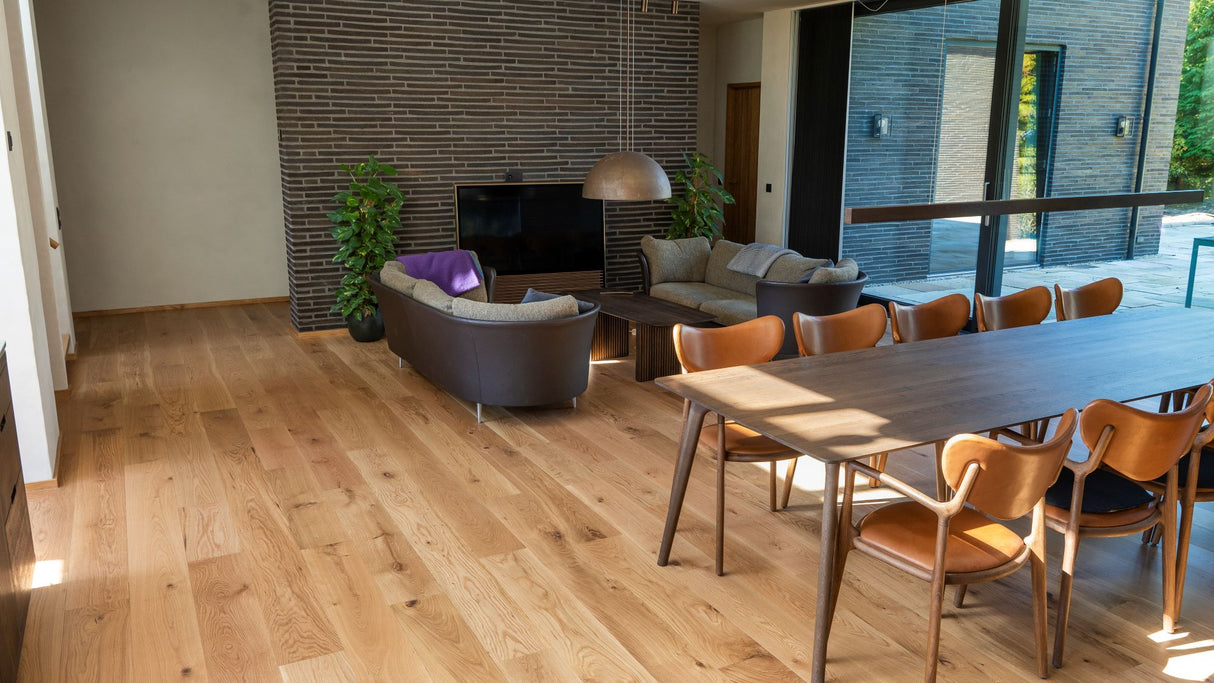 Plankegulv i eg - Natural - Bredde 203 mm