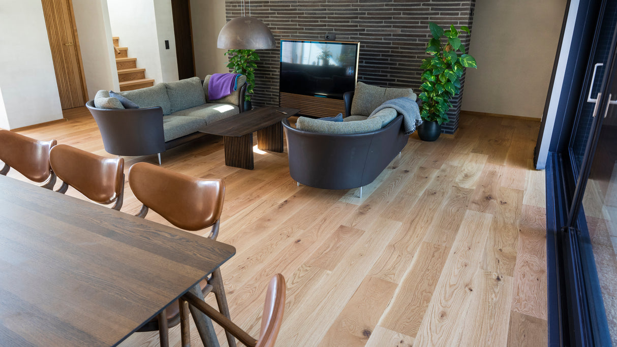 Plankegulv i eg - Natural - Bredde 203 mm