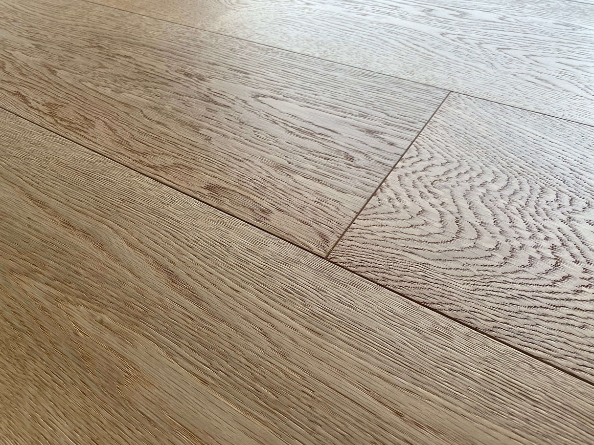 Plankegulv i eg med UV matlak uden knaster - Manhattan Selected - Bredde 190 mm